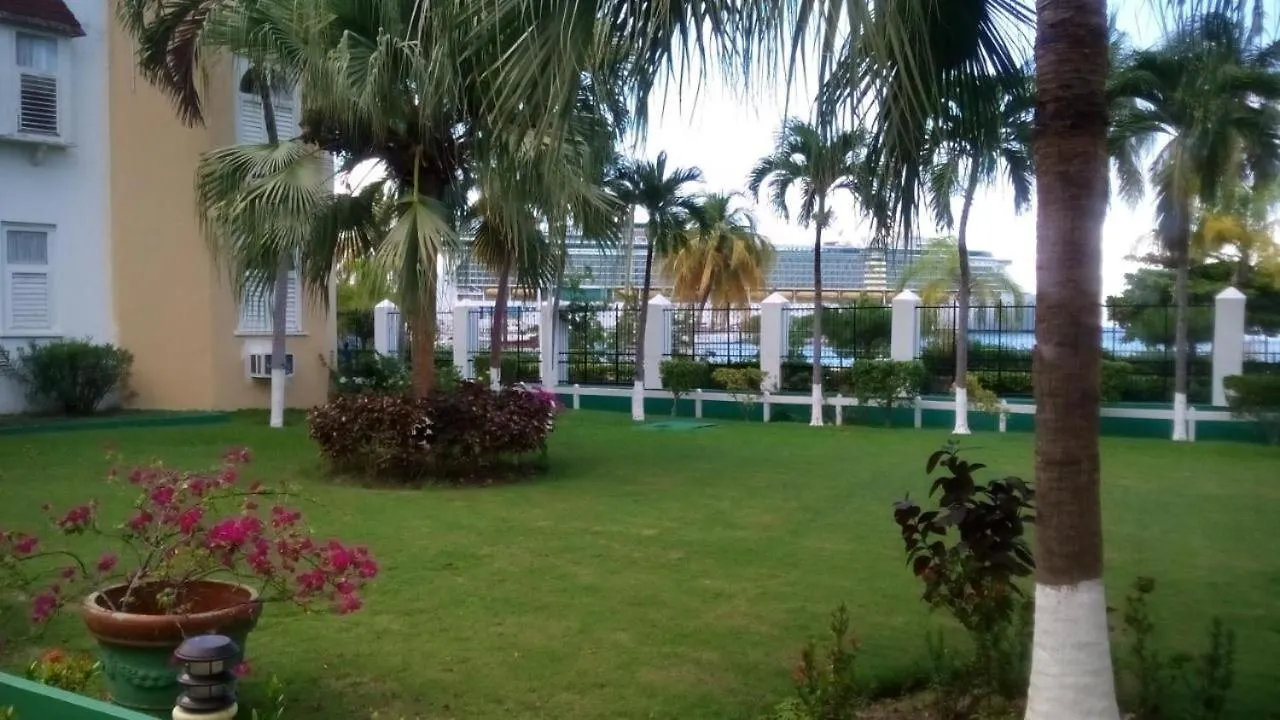Deluxe Sandcastles Condos Ocho Rios Jamaica