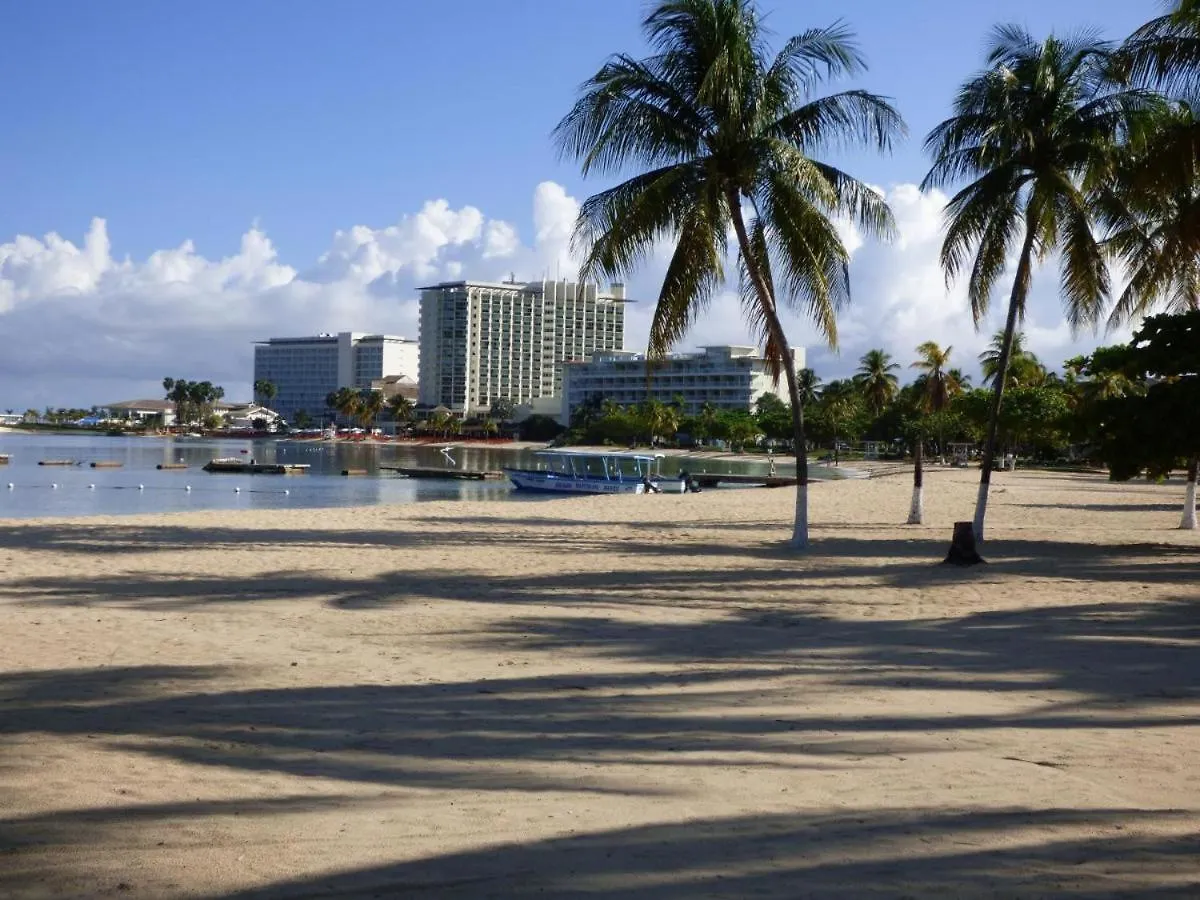 ** Lägenhetshotell Deluxe Sandcastles Condos Ocho Rios Jamaica